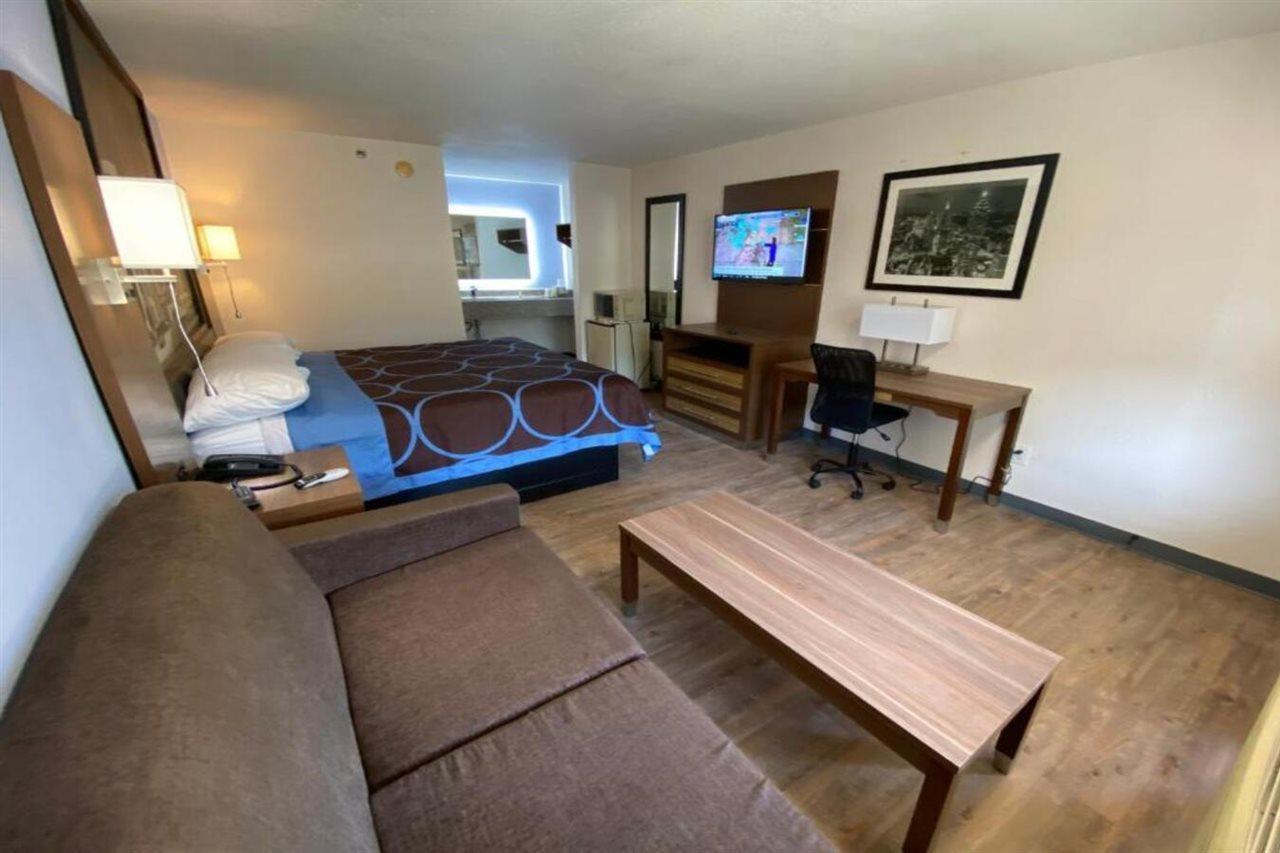 Super 8 By Wyndham Marietta/West/Atl Area Ξενοδοχείο Εξωτερικό φωτογραφία