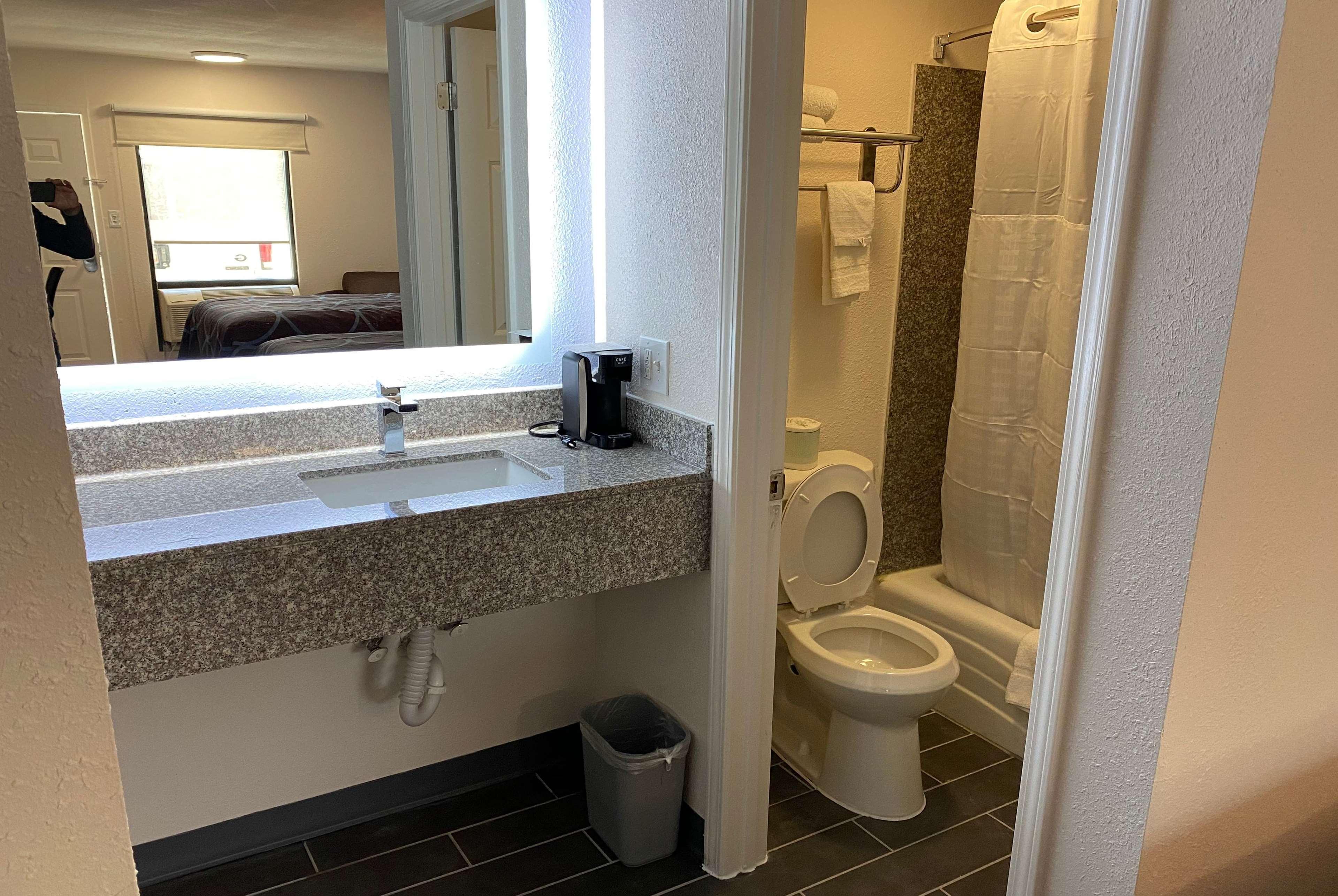 Super 8 By Wyndham Marietta/West/Atl Area Ξενοδοχείο Εξωτερικό φωτογραφία
