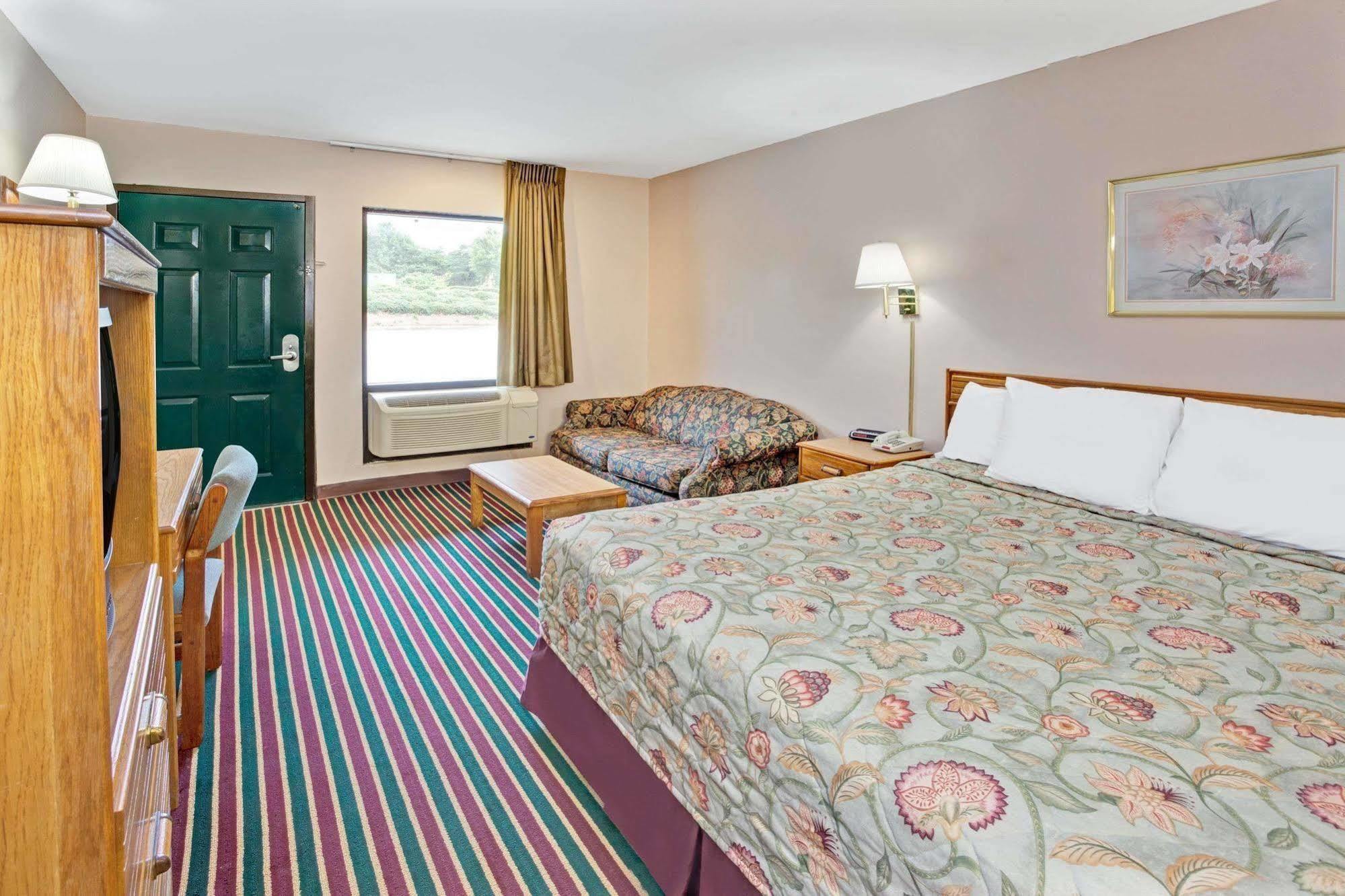 Super 8 By Wyndham Marietta/West/Atl Area Ξενοδοχείο Εξωτερικό φωτογραφία
